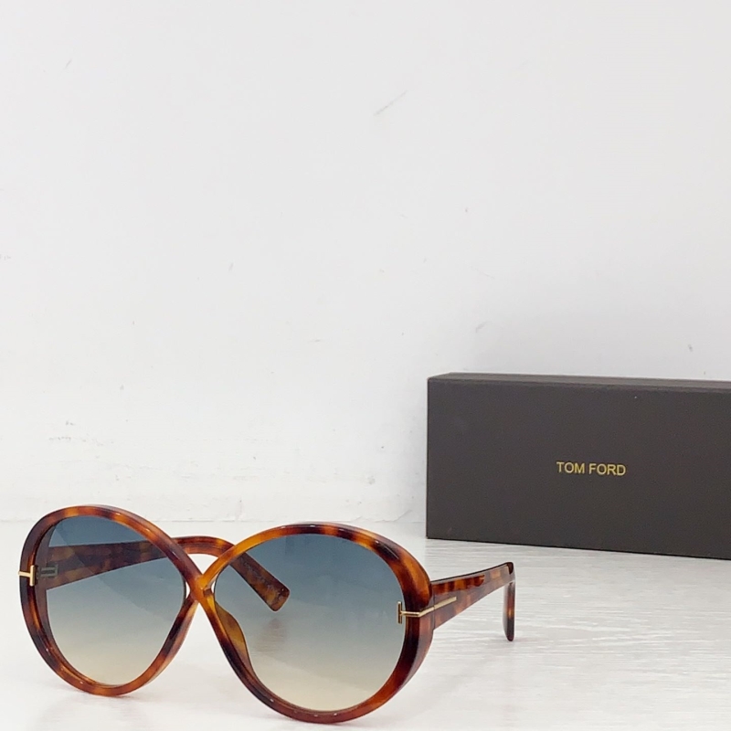 TOM FORD